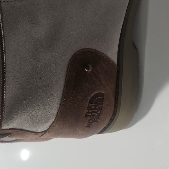 The North Face Ballard Lace II Like New Size 10.5. Leather Booties - Picture 2 of 7